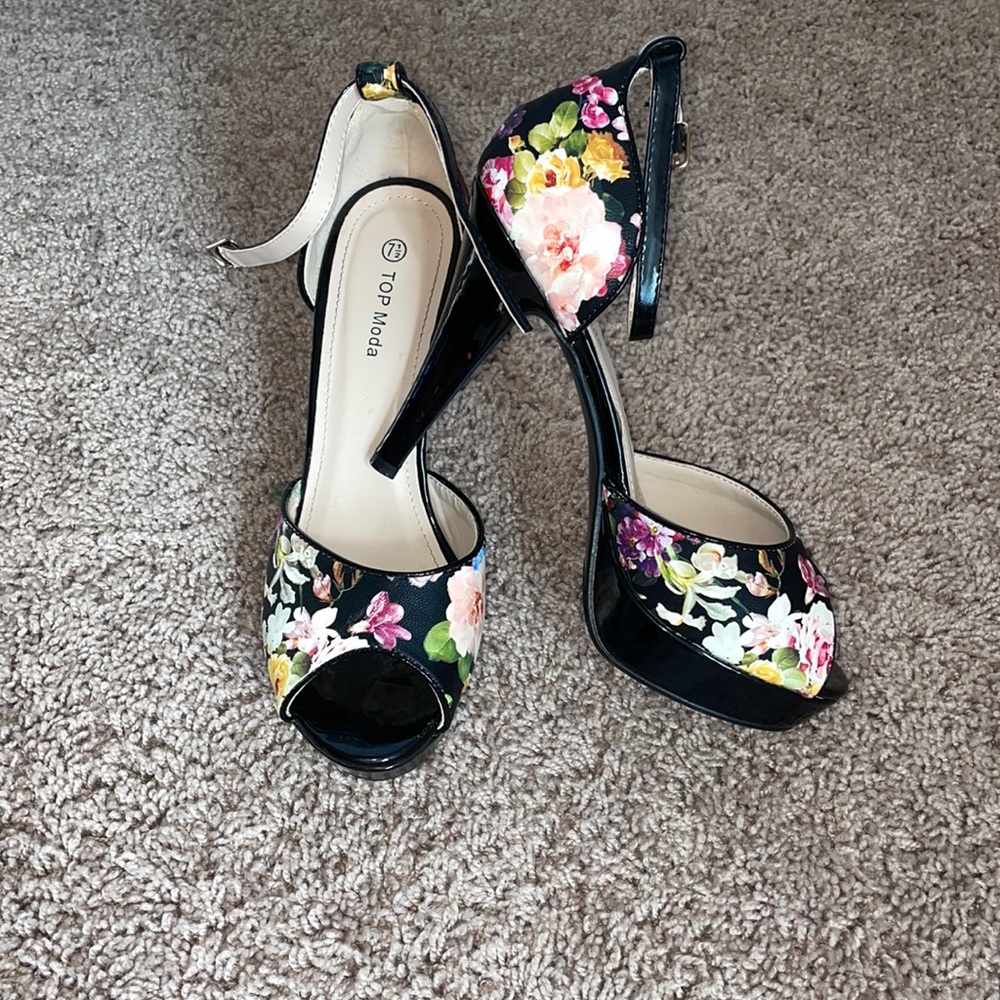 Floral black heels